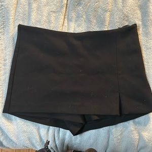 Zara Black Mini Skort